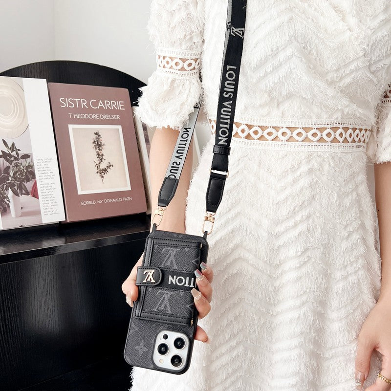 lou-card-bag-chain-black-white-iphone-case-3863