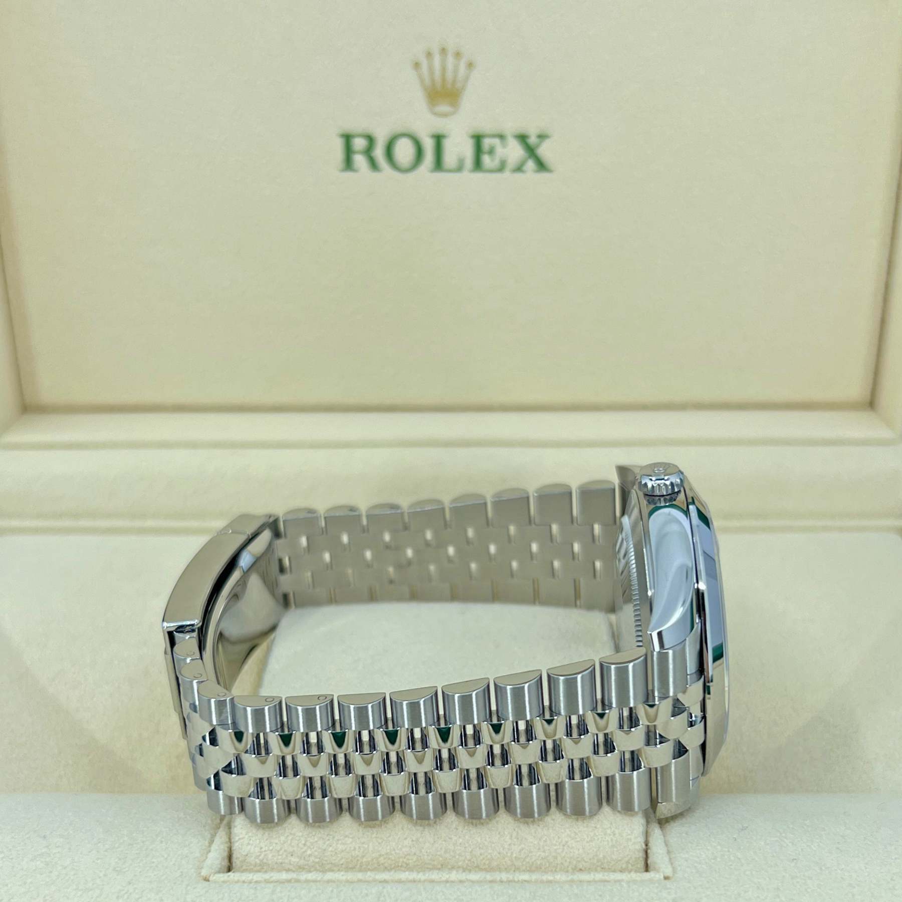 Rolex Datejust 41, Stainless Steel, 41mm, Ref# 126300-0006