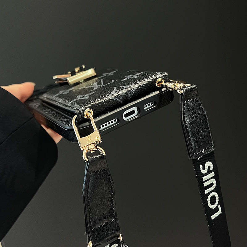 lou-card-bag-chain-black-iphone-case-2862