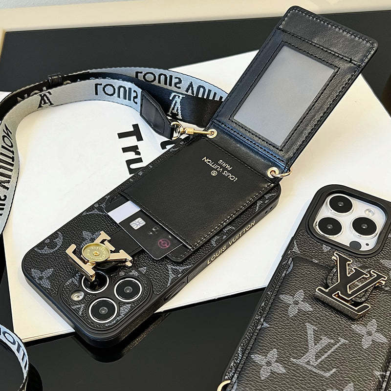 lou-card-bag-chain-black-iphone-case-2862