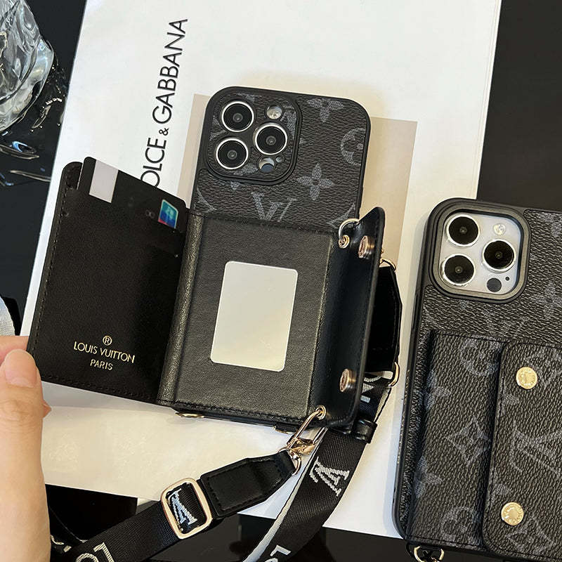 lou-card-bag-chain-black-iphone-case-9462