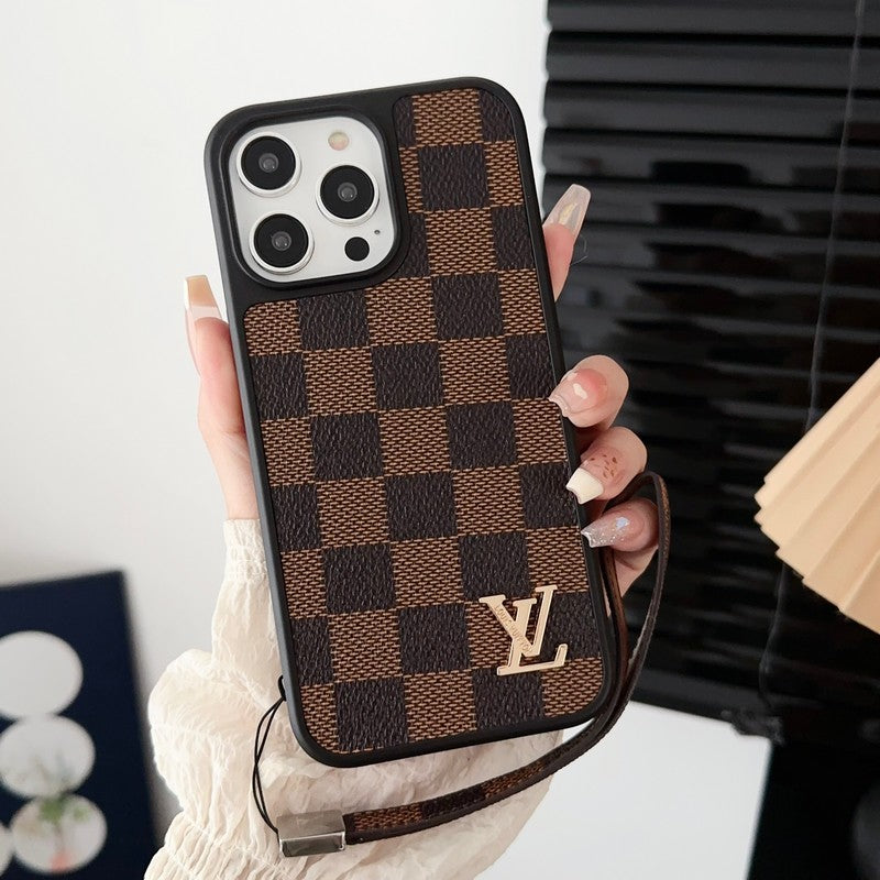 lou-classic-brown-hand-chain-iphone-case-1342