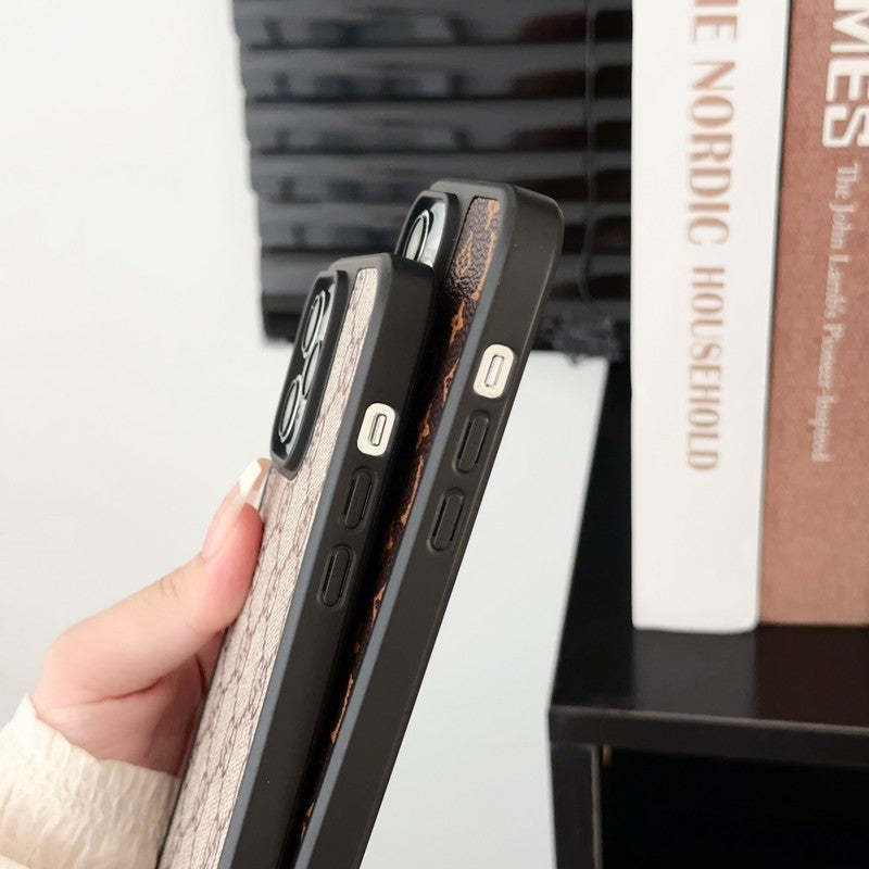 lou-classic-brown-hand-chain-iphone-case-1342