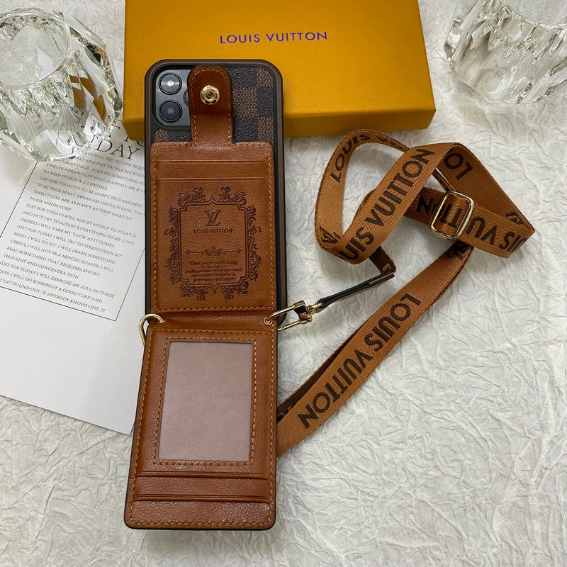 lou-card-bag-chain-iphone-case-3618