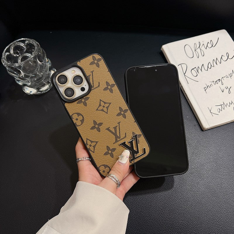 lou-black-logo-leather-iphone-case-8648