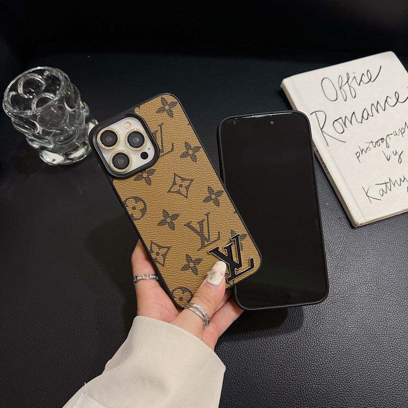 lou-black-logo-leather-iphone-case-8648