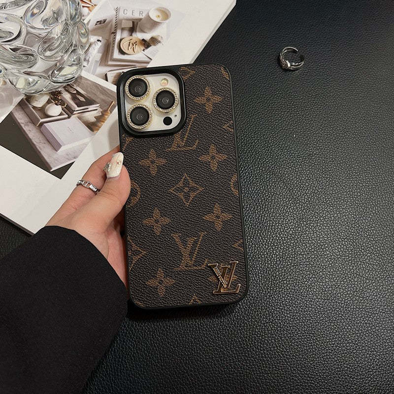 lou-classic-leather-iphone-case-4636