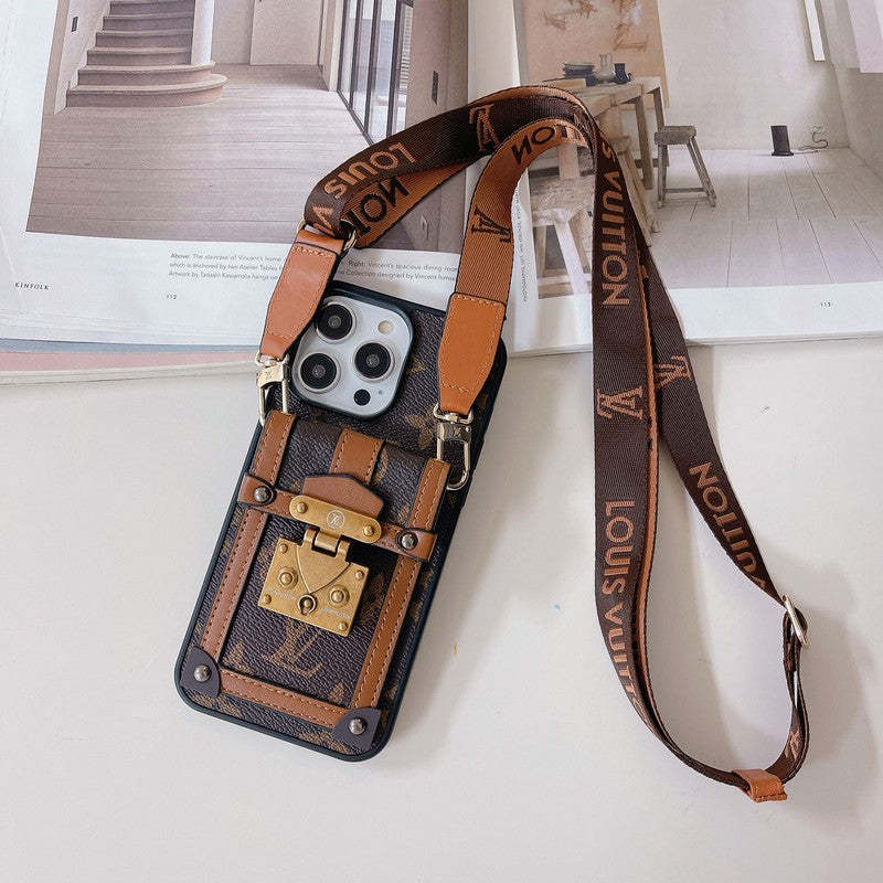 lou-gg-card-holder-chain-iphone-case-9078