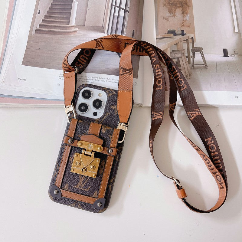 lou-gg-card-holder-chain-iphone-case-9078