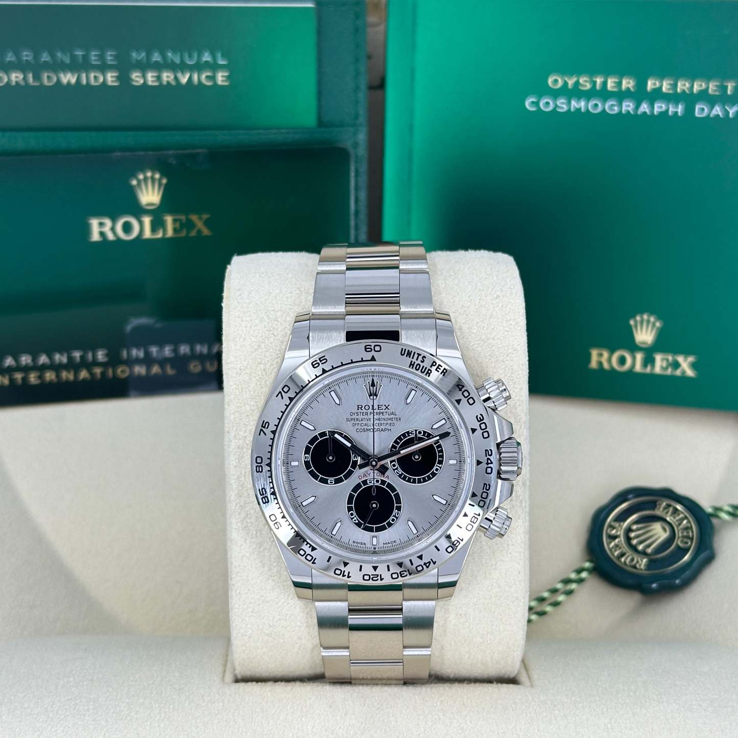 Rolex Cosmograph Daytona 40mm, 18k White Gold, Ref# 126509-0003
