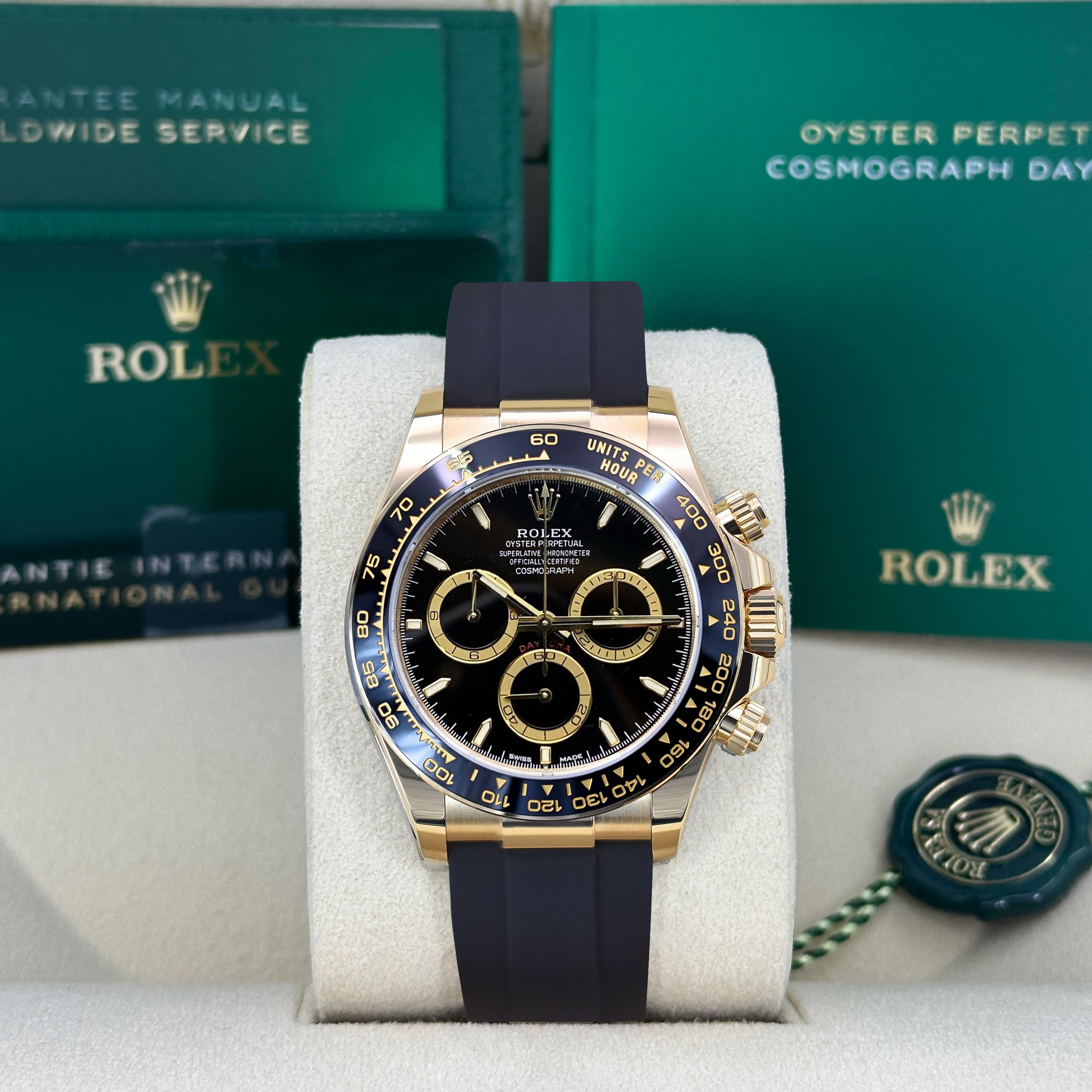 Rolex Cosmograph Daytona 40mm, 18k Yellow Gold, Ref# 126518ln-0008