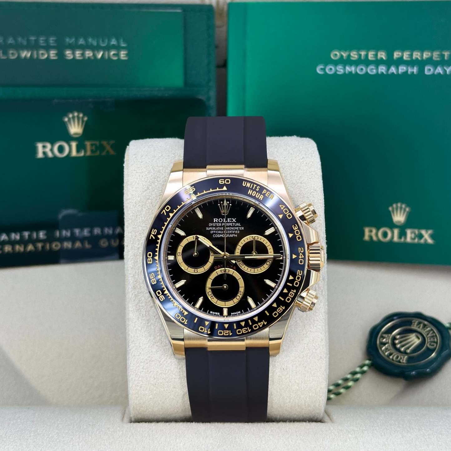 Rolex Cosmograph Daytona 40mm, 18k Yellow Gold, Ref# 126518ln-0008