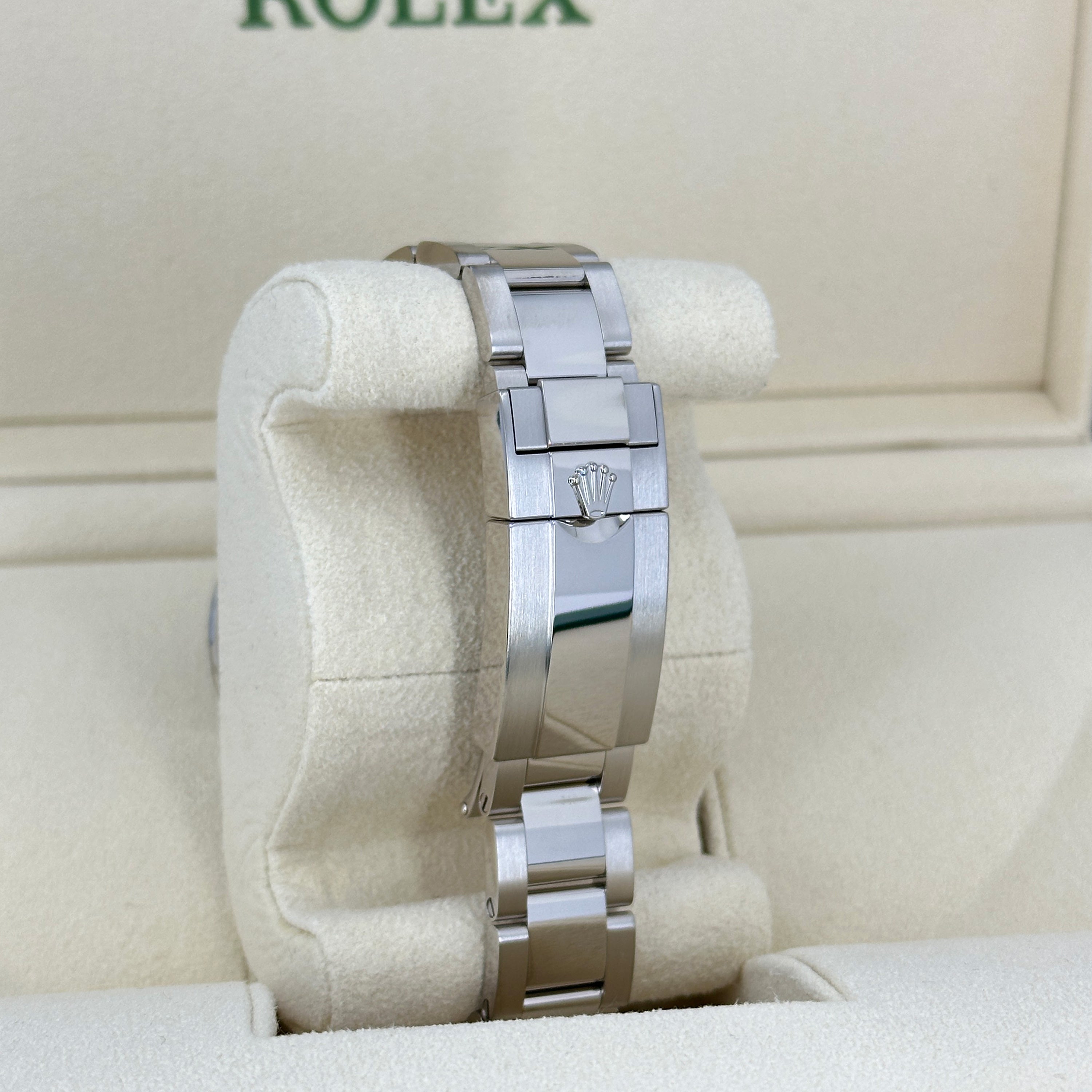 Rolex Cosmograph Daytona 40mm, 18k White Gold, Ref# 126509-0003