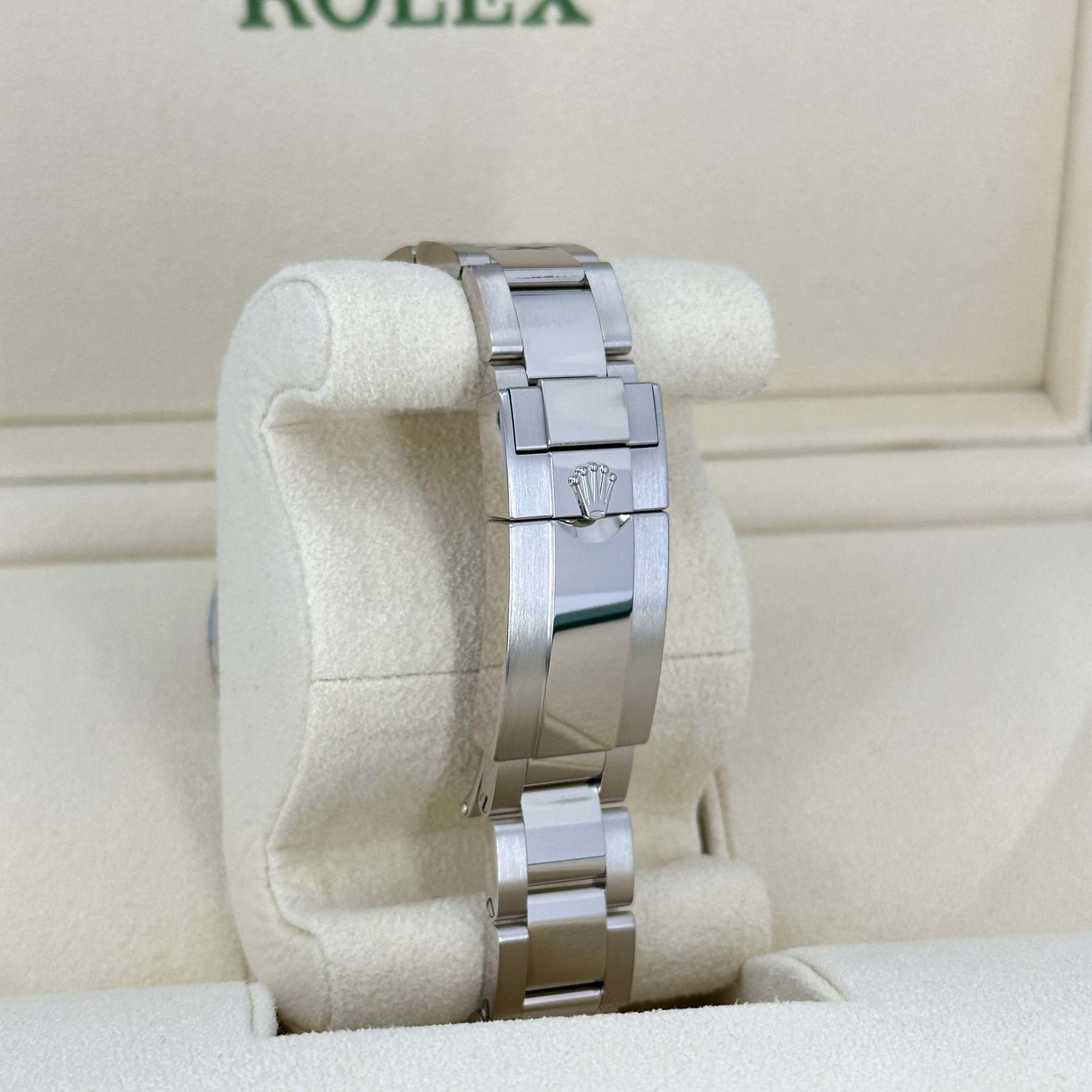Rolex Cosmograph Daytona 40mm, 18k White Gold, Ref# 126509-0003
