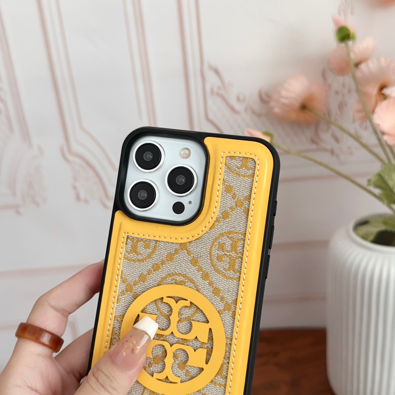 tory-leather-iphone-case-7311