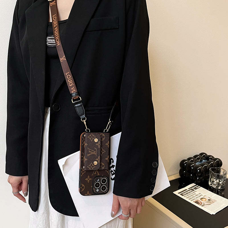 lou-card-bag-chain-brown-iphone-case-6009