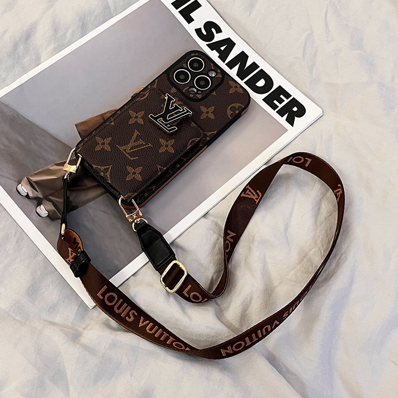 lou-card-bag-chain-iphone-case-3613