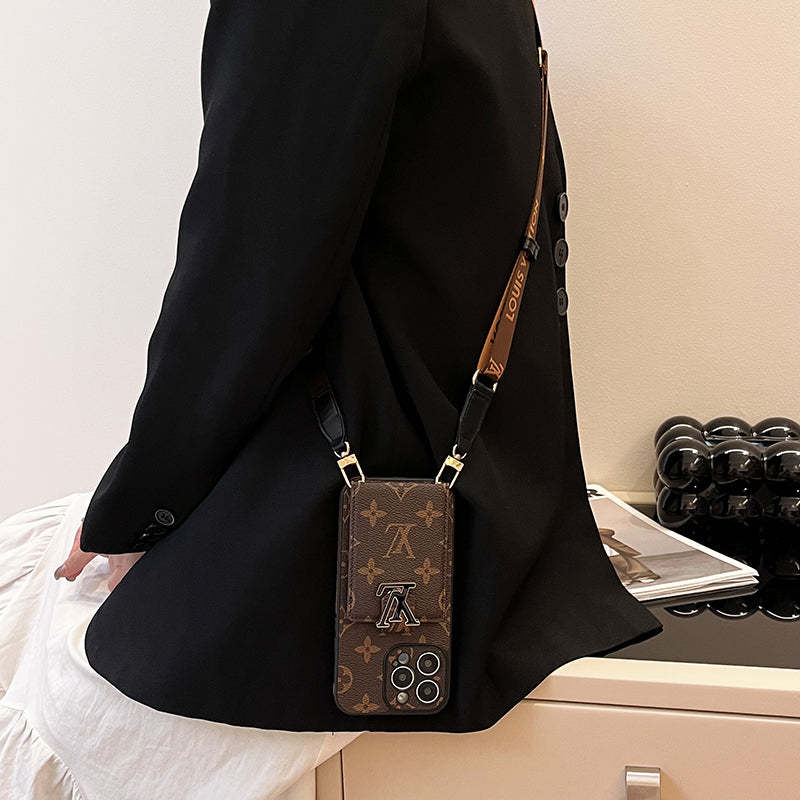 lou-card-bag-chain-iphone-case-3613