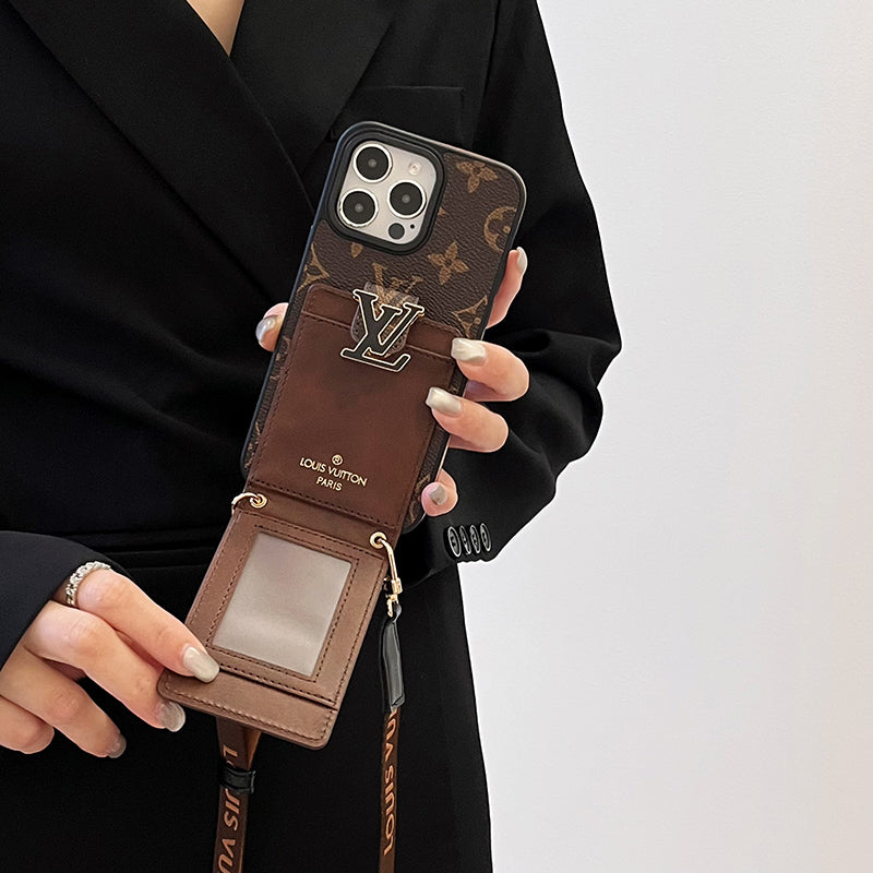 lou-card-bag-chain-iphone-case-3613
