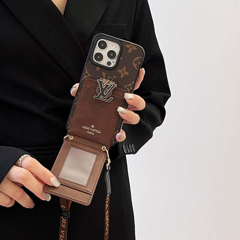lou-card-bag-chain-iphone-case-3613