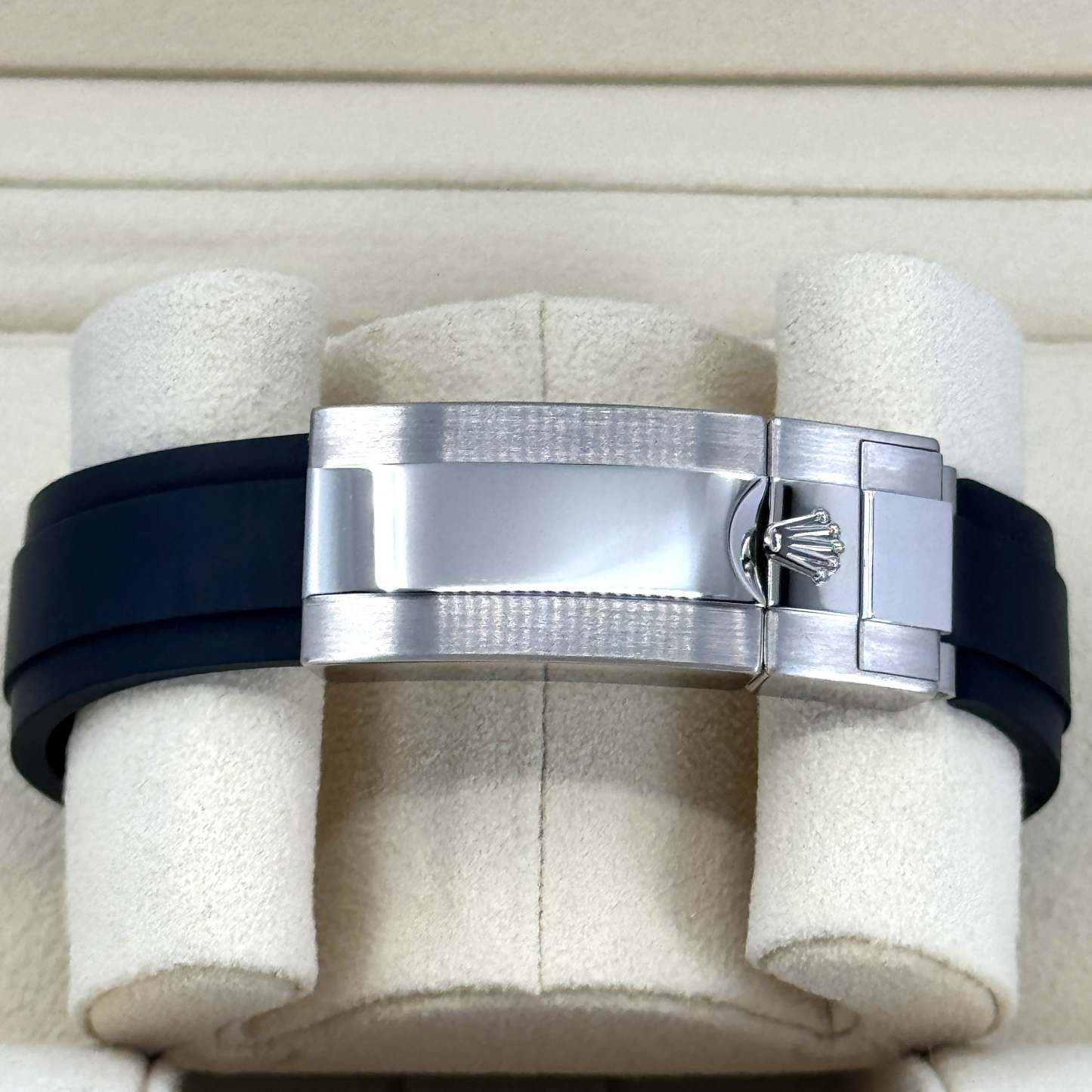 Rolex Cosmograph Daytona 40mm, 18k White Gold, Ref# 126519ln-0002