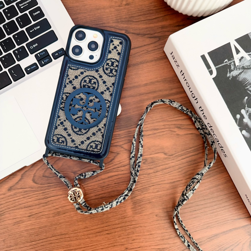 tory-leather-iphone-case-7311