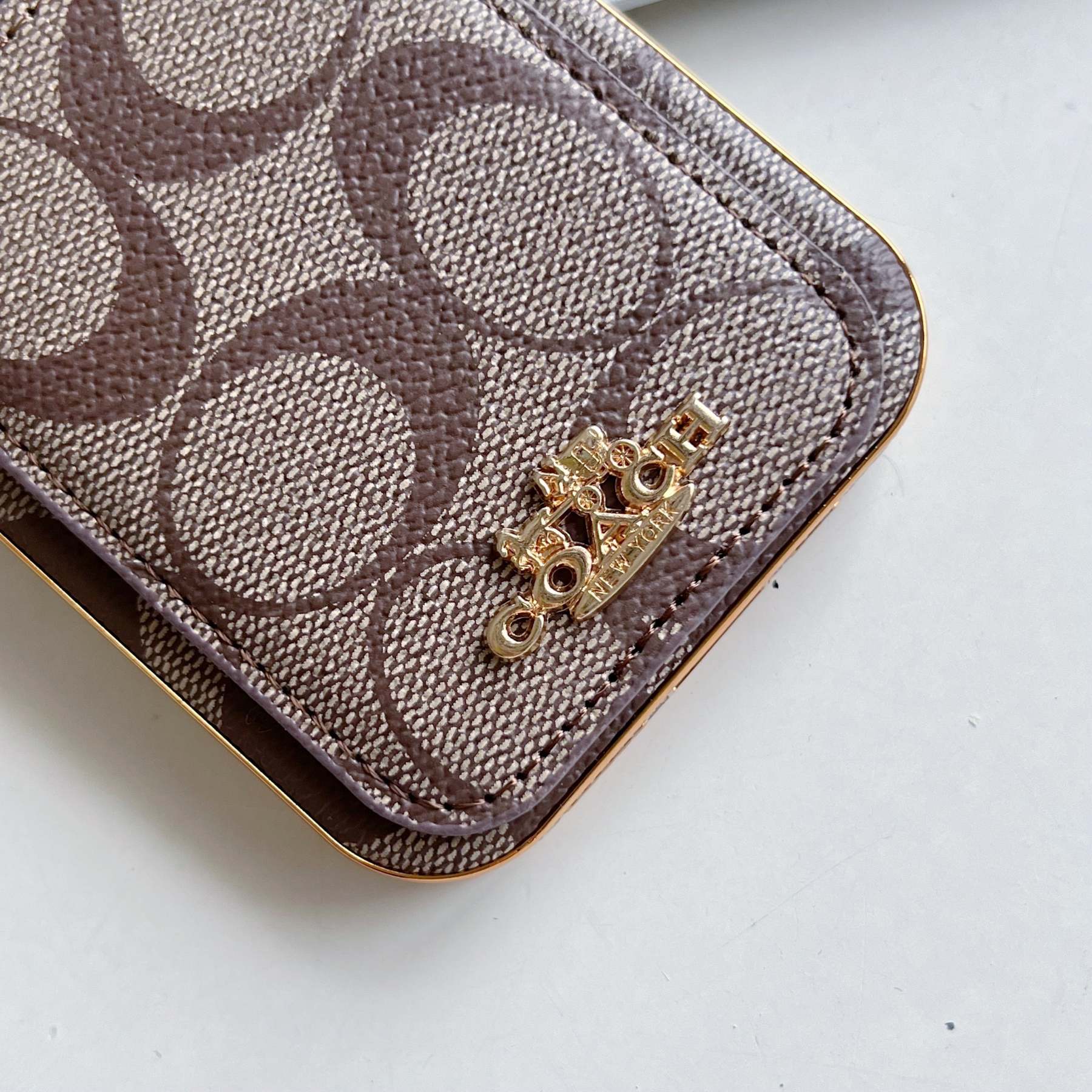 coach-iphone-case-with-card-holder-coffee-kb241651-3942