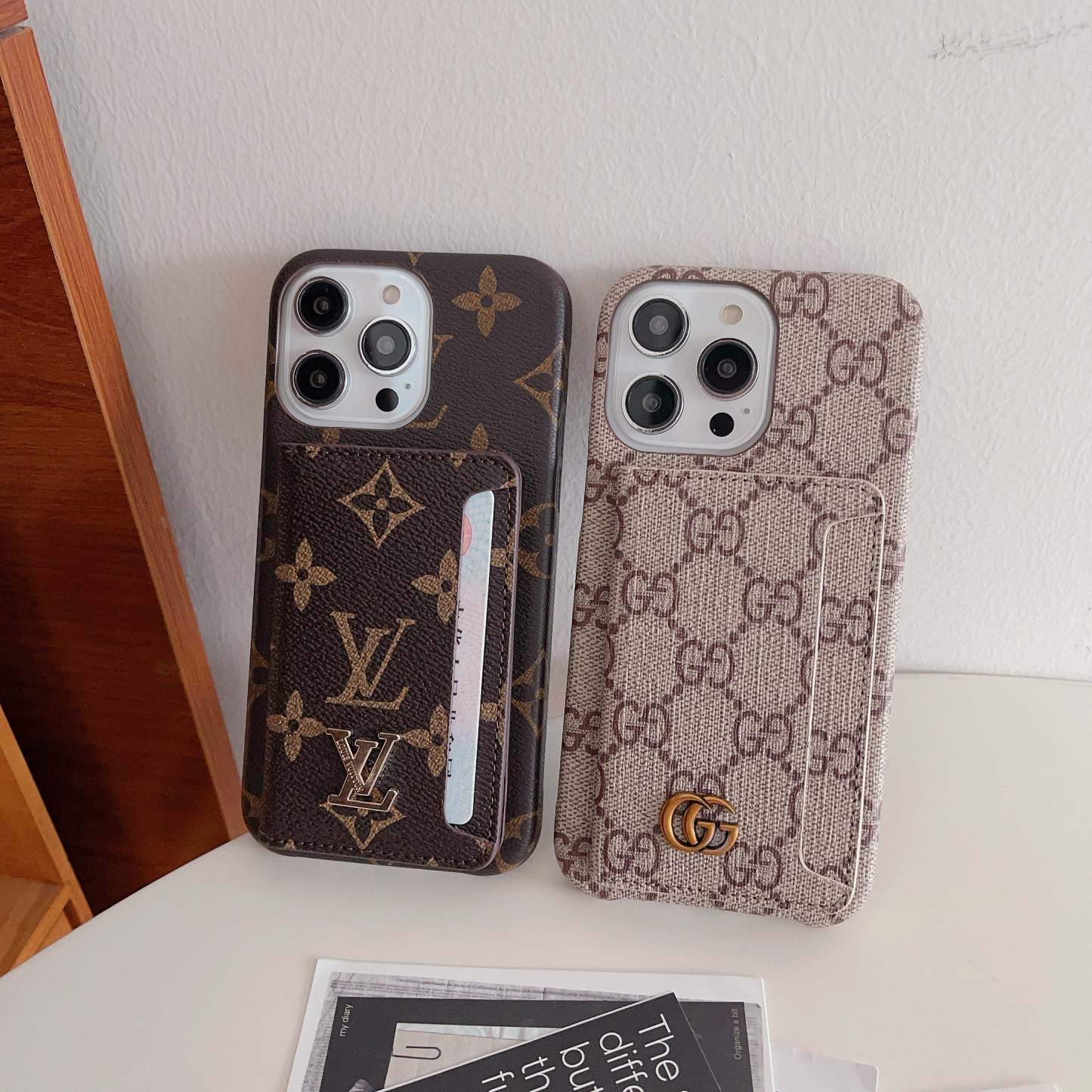 lou-card-holder-iphone-case-4257