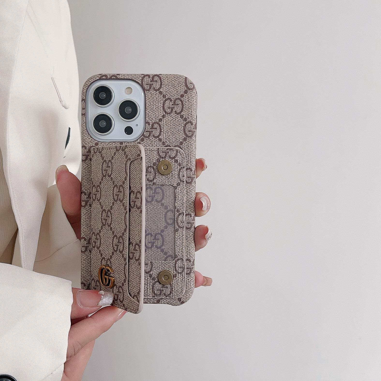 gg-card-holder-iphone-case-9533