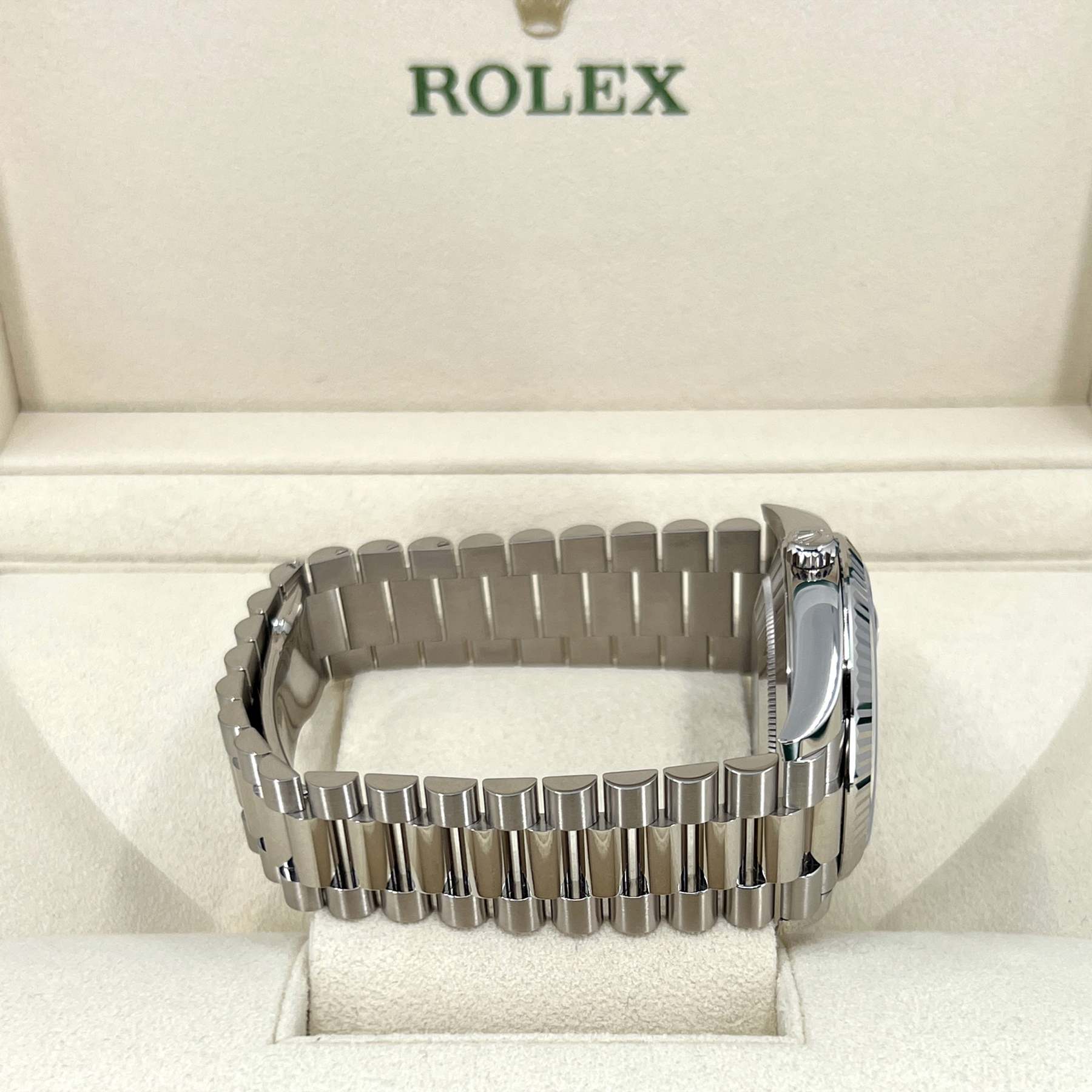 Rolex Day-Date 40 White gold Ref# 228239-0007