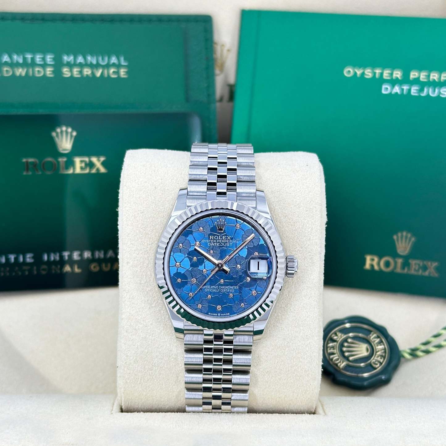 Rolex Datejust 31mm, Oystersteel and 18k White Gold and Diamonds, Ref# 278274-0036