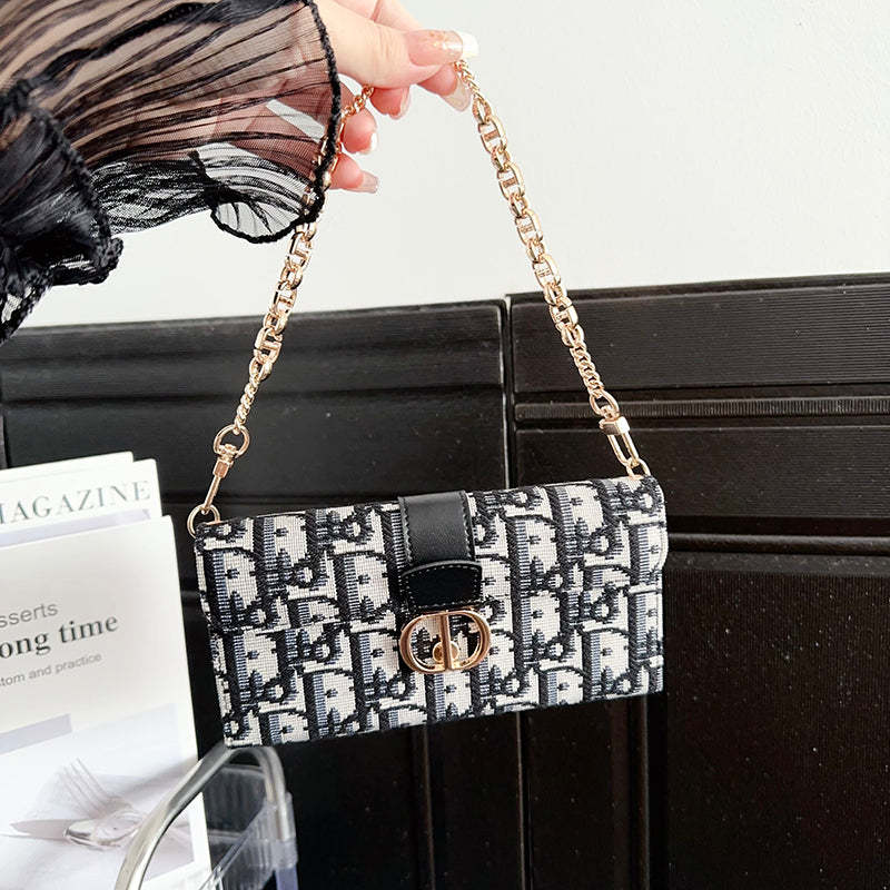 cd-bag-scarves-chain-iphone-case-7325