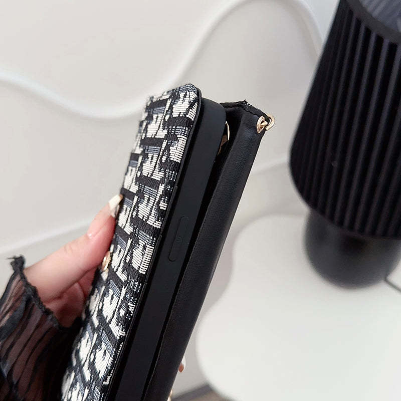 cd-bag-scarves-chain-iphone-case-7325