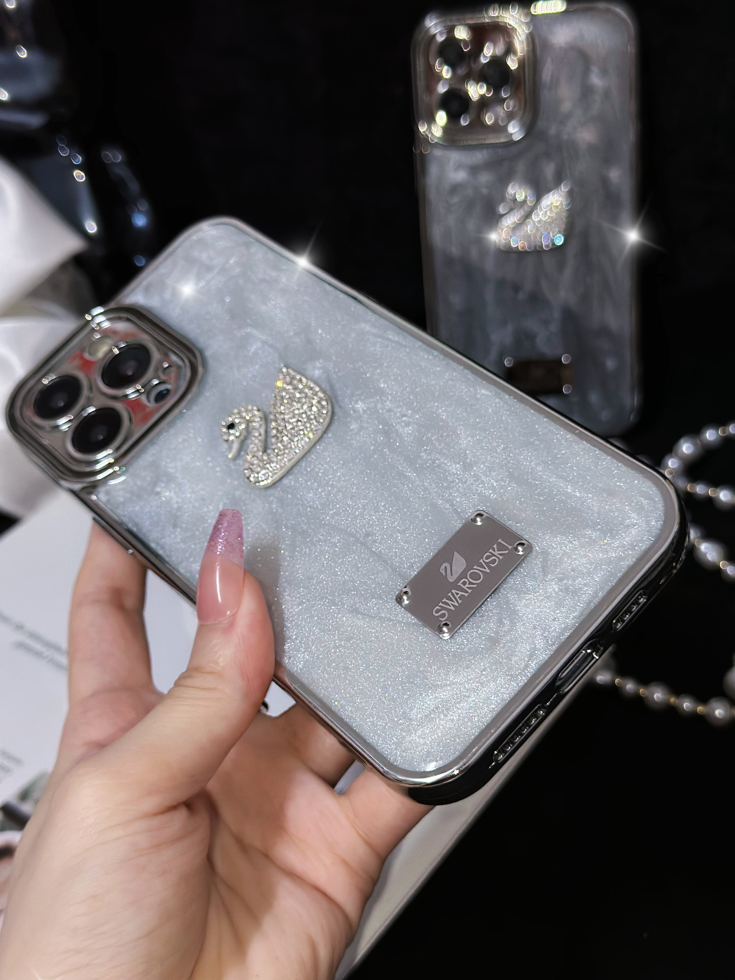 swan-iphone-case-7139