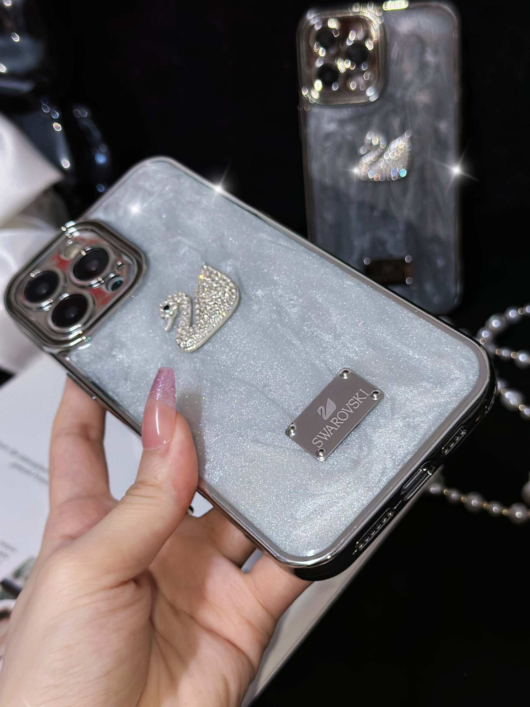 swan-iphone-case-7139