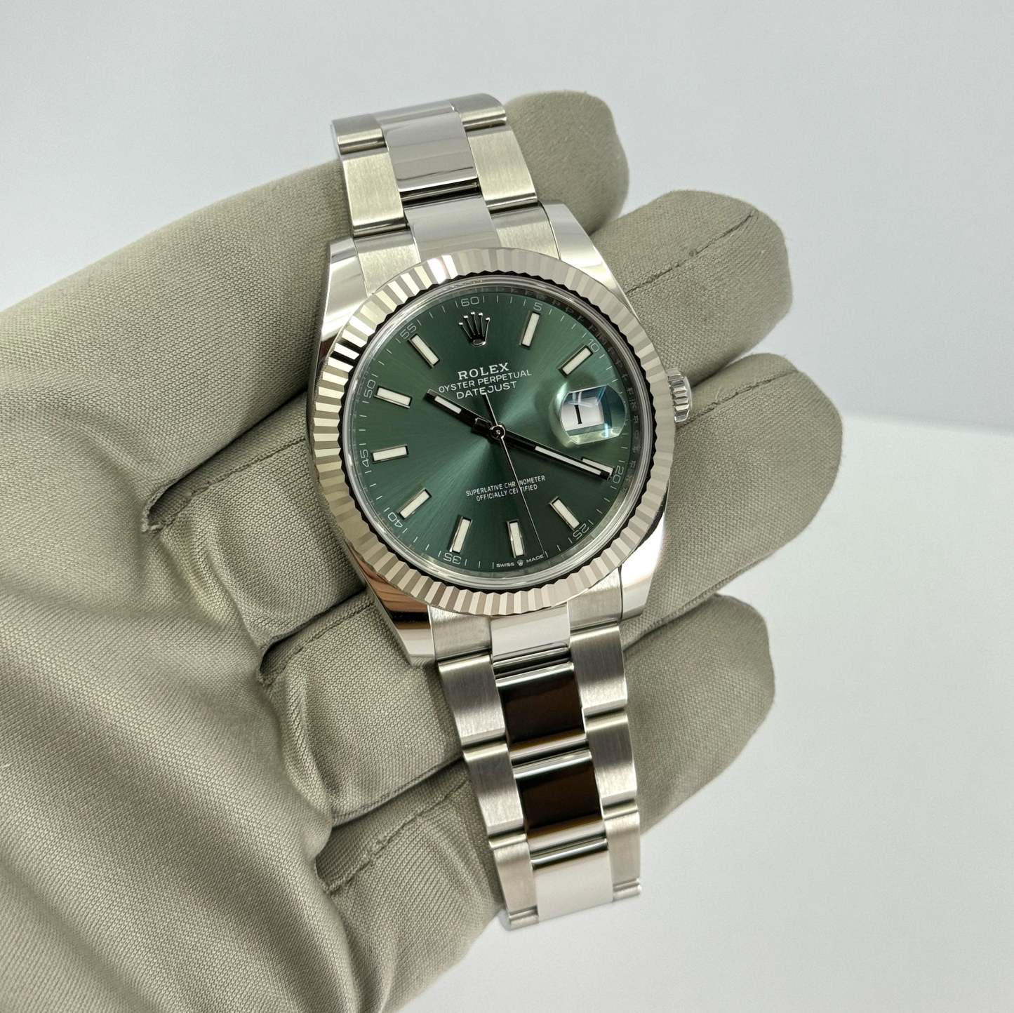 Rolex Datejust 41mm, Oystersteel and 18k White Gold, Ref# 126334-0027