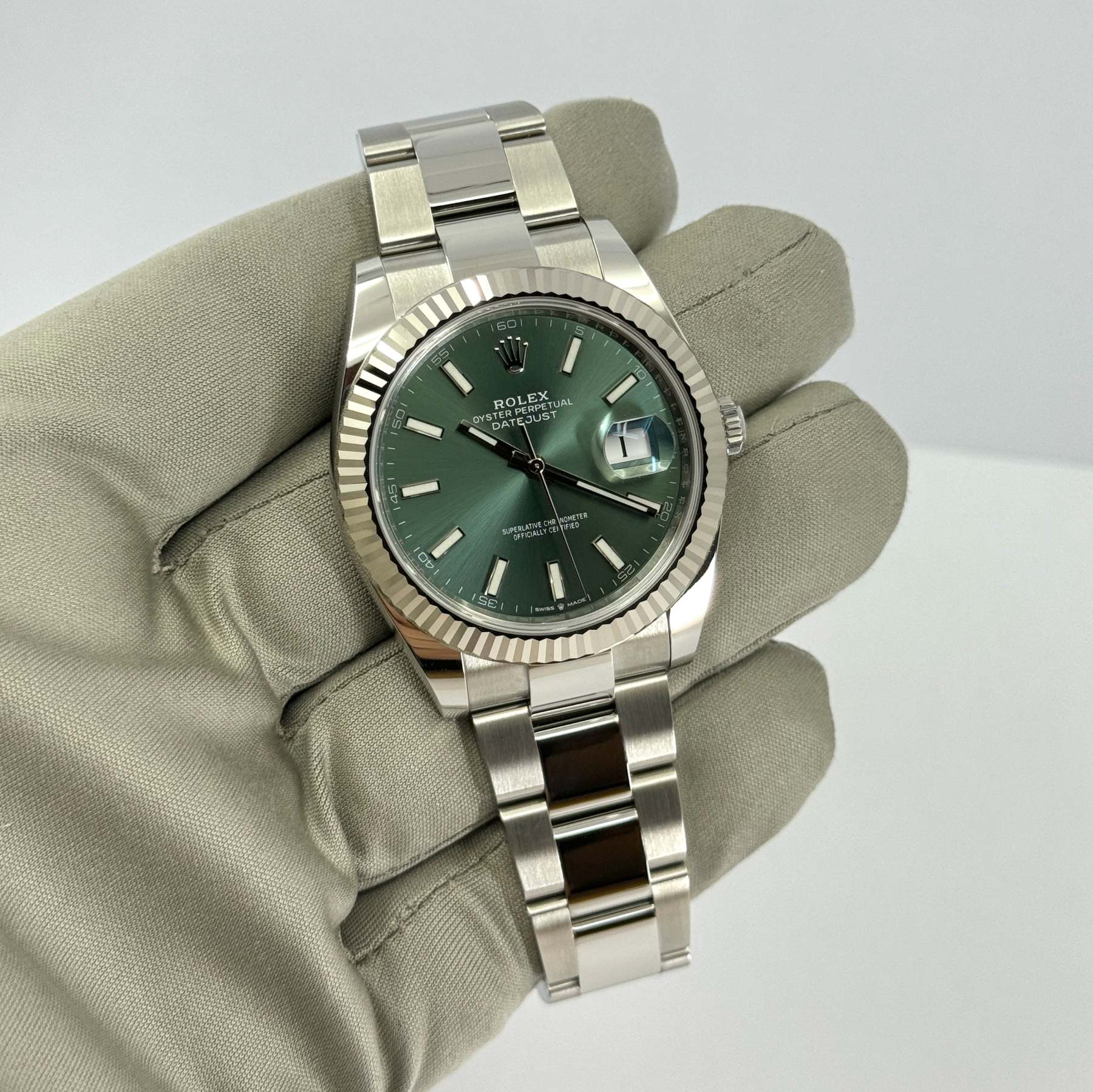 Rolex Datejust 41mm, Oystersteel and 18k White Gold, Ref# 126334-0027