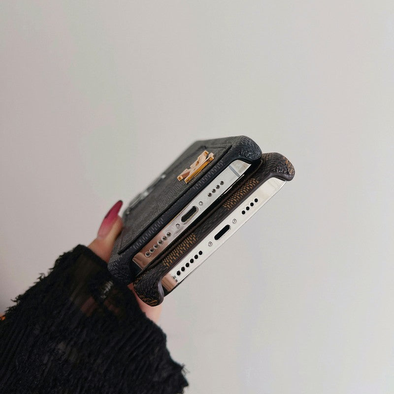 lou-card-bag-classic-iphone-case-5523