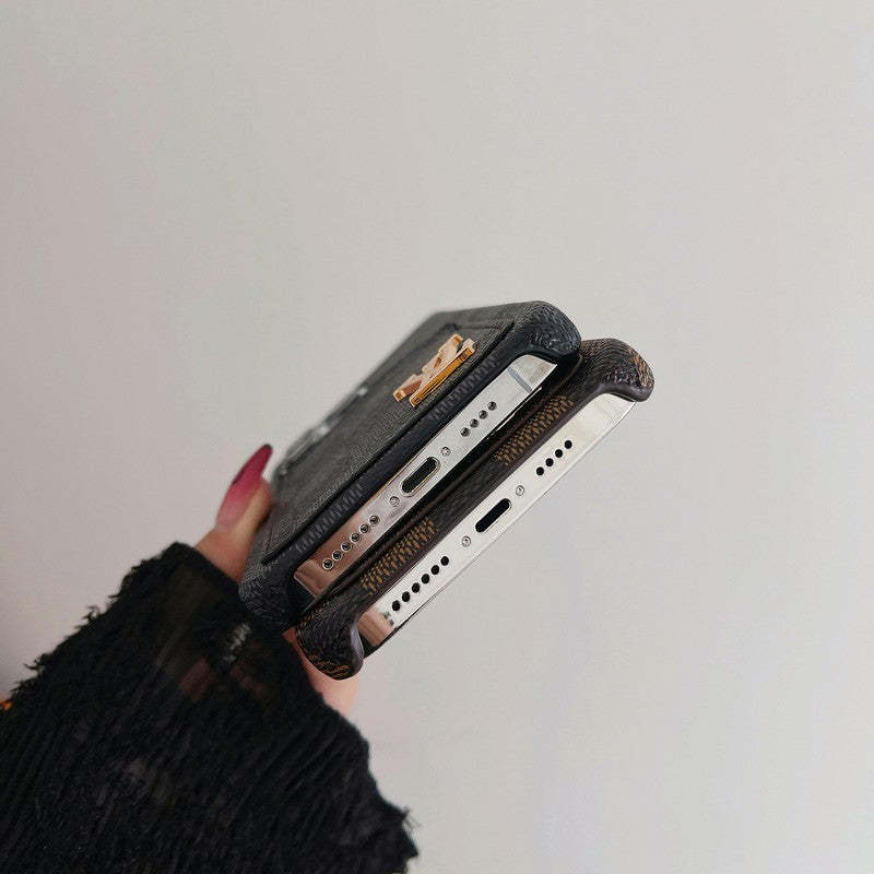 lou-card-bag-classic-iphone-case-5523