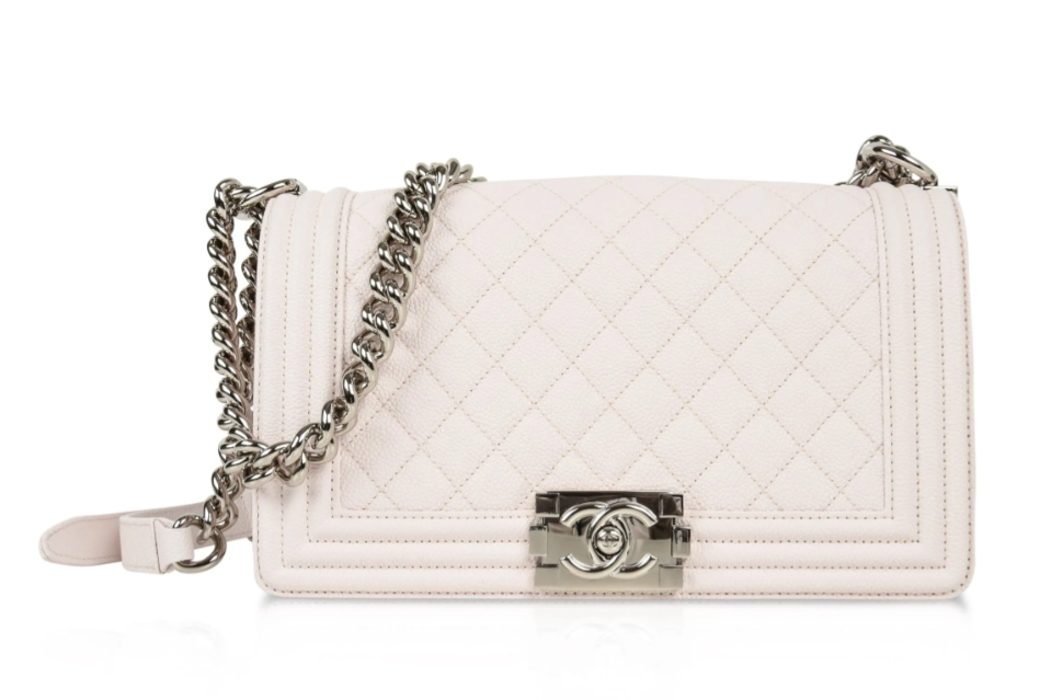 boy-cc-handbag-caviar-leather-25-cm-8099