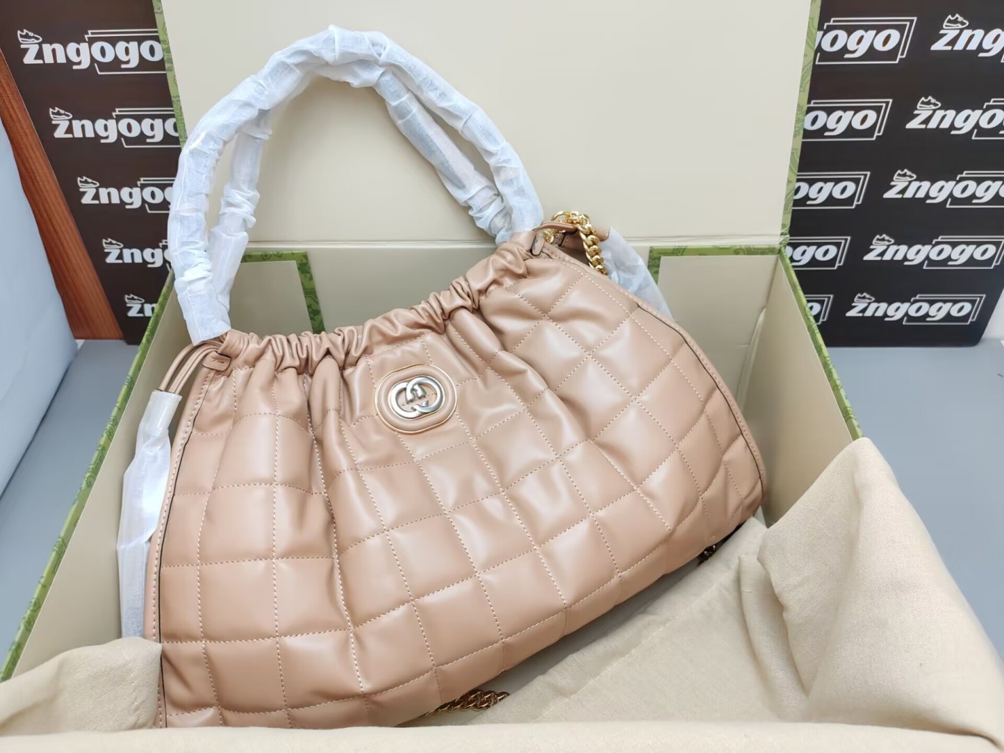 gg-women-handbag-9350