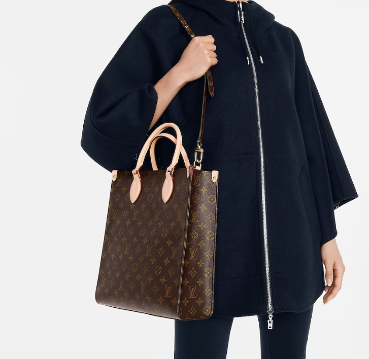 Louis Sac Plat Monogram Brown Mediums size : 30*32 cm