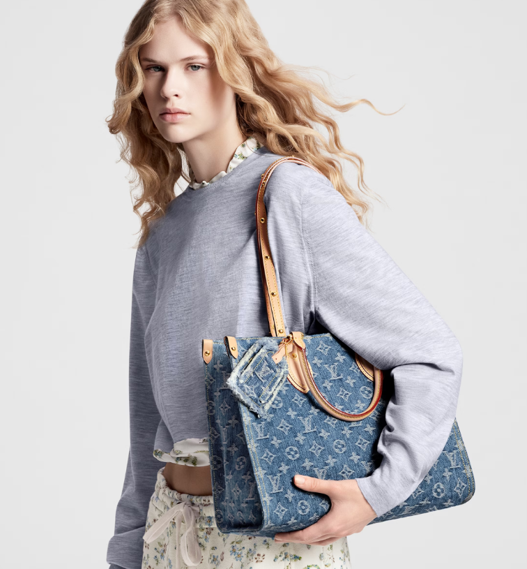 New Louis Remix OnTheGo MM denim bag size: 35 x 27 x 14 cm