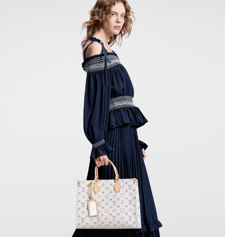 Louis M24708 OnTheGo MM bag size: 35 x 27 x 14 cm