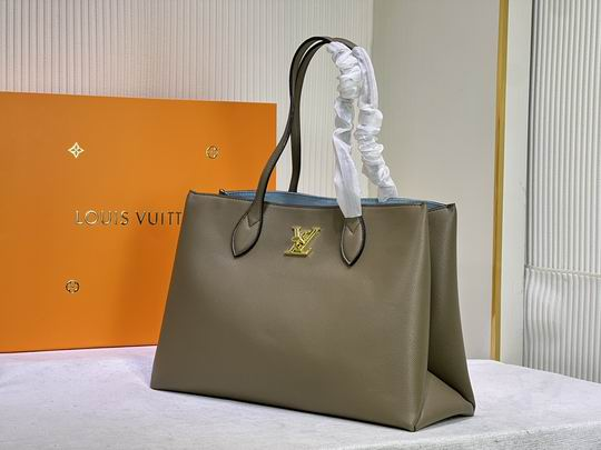 louis-lockme-m57345-bag-size-42x28x15cm-7502