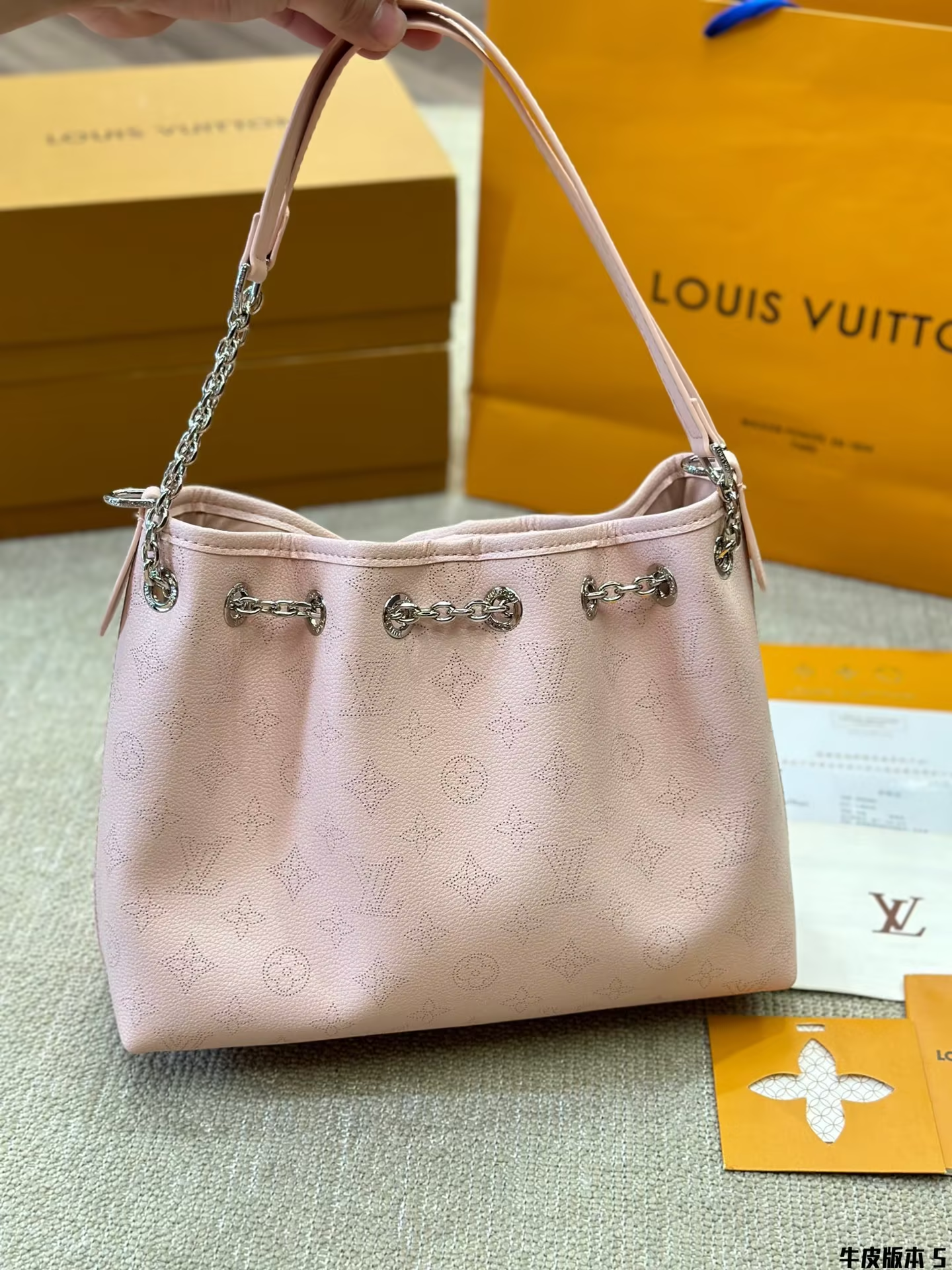 louis-new-arrival-bella-monogram-bag-size-26-23-cm-7679