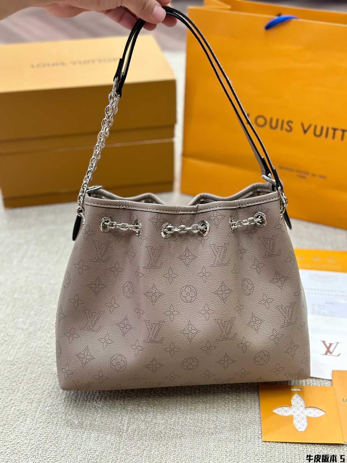 louis-new-arrival-bella-monogram-bag-size-26-23-cm-7679