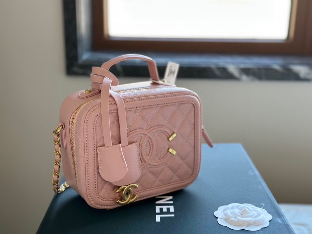 cc-new-arrival-bucket-bag-size-20-cm-2343