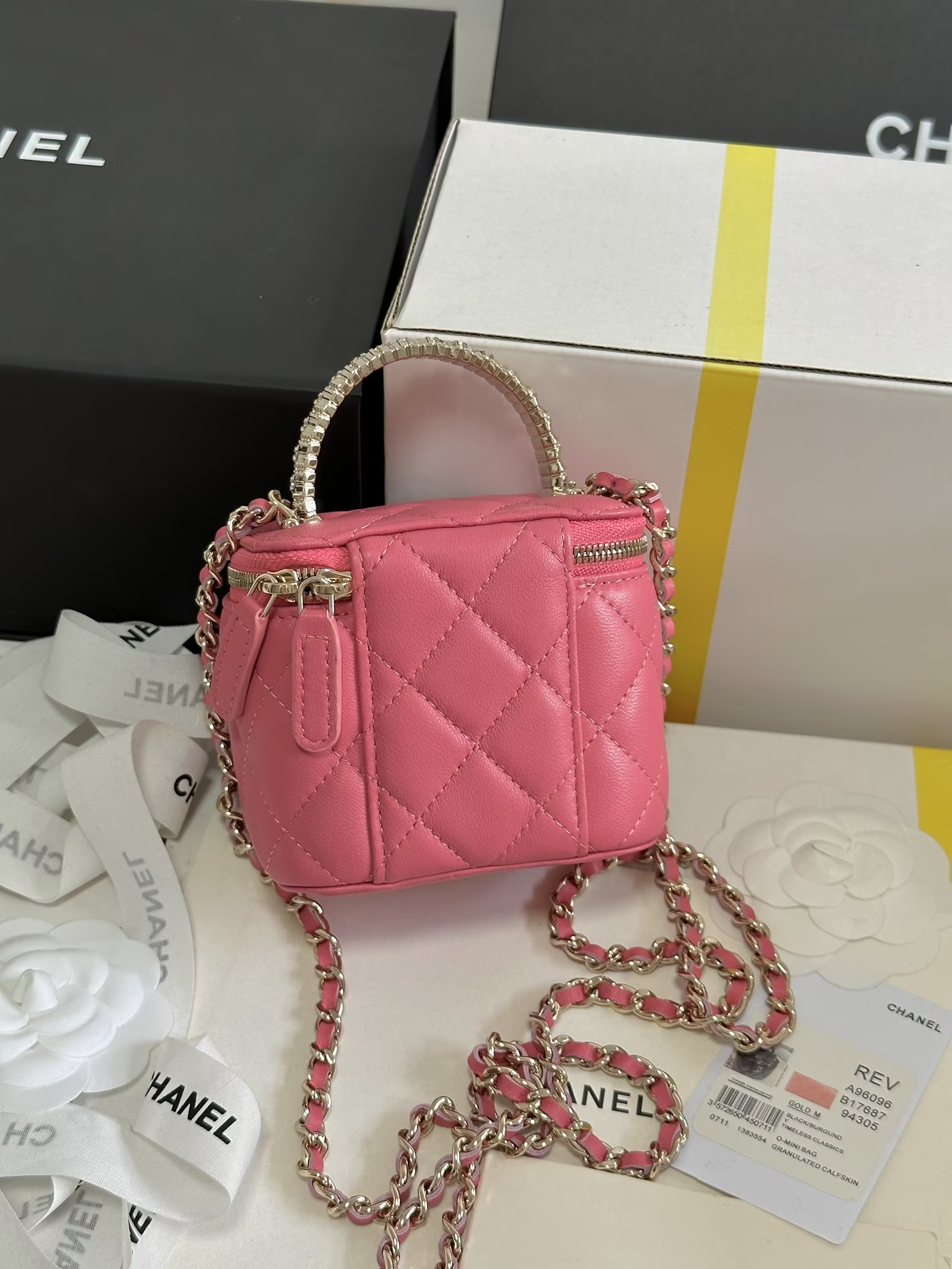 cc-new-arrival-24b-bucket-bag-pink-103