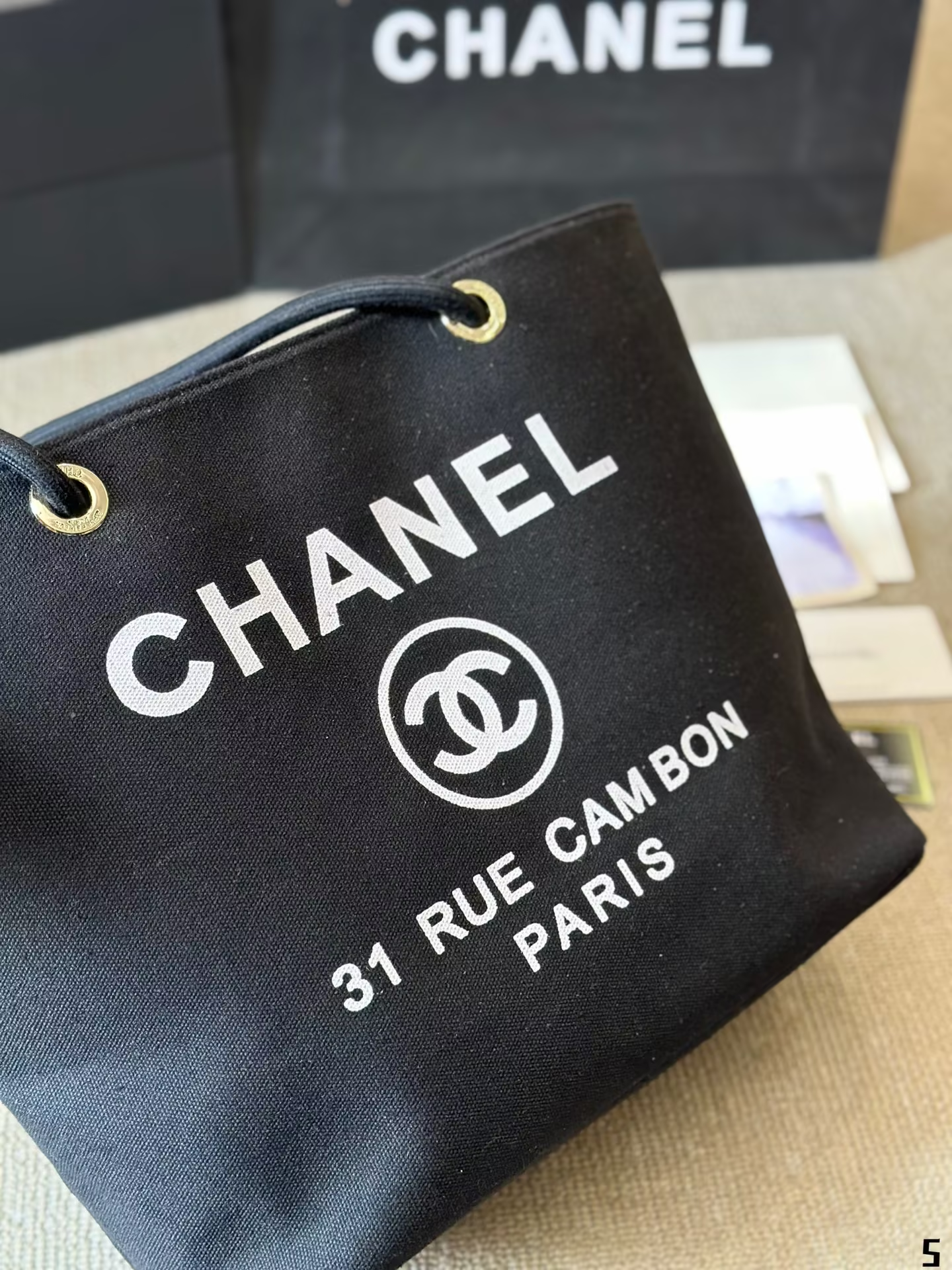 cc-new-arrival-vintage-24k-tote-bag-size-30-30-cm-4763